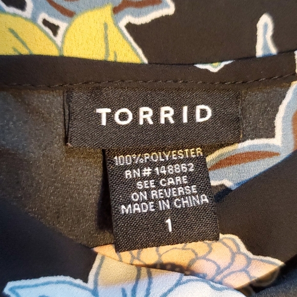 Torrid Top - Picture 4 of 4